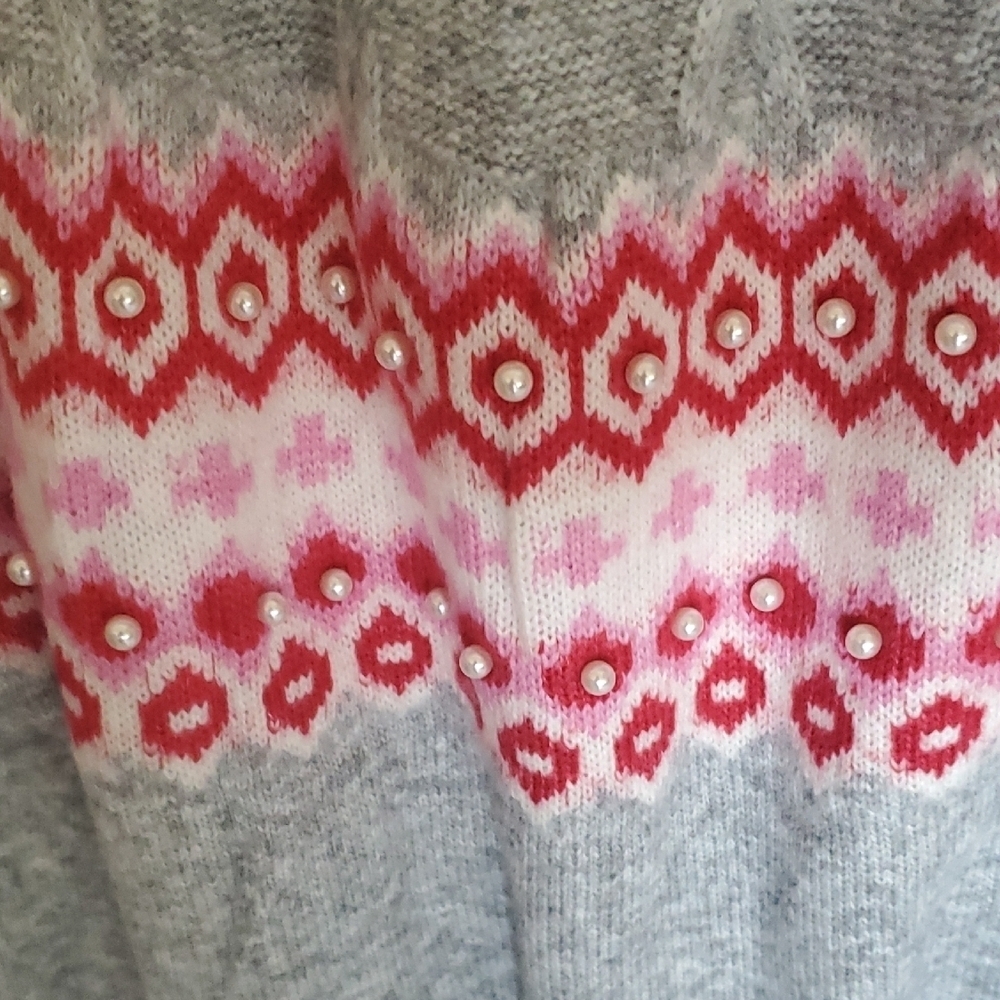 St. John's Bay Gray Turtleneck with Pink and Red Accents - Picture 2 of 8